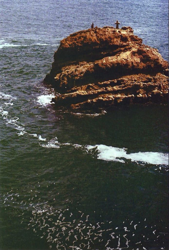 Photographie argentique, la croix de l'océan, mai 2016, Biarritz, France.
