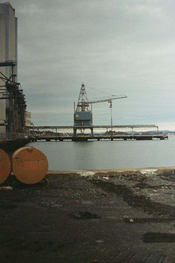 Photographie argentique, paysage industriel, février 2018, Stavanger, Norvège.
